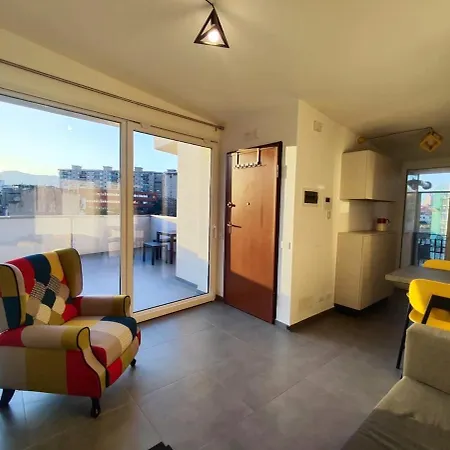 Apartment Qasa With Terrace, Center